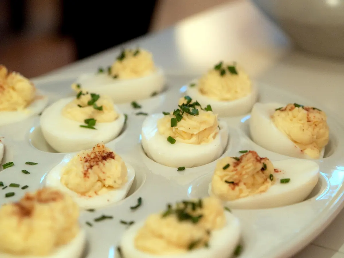 Stuffed eggs with cheese and garlic