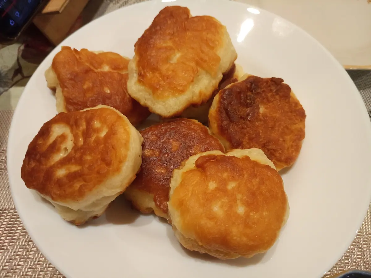 Fluffy Kefir Pancakes (Oladyi)