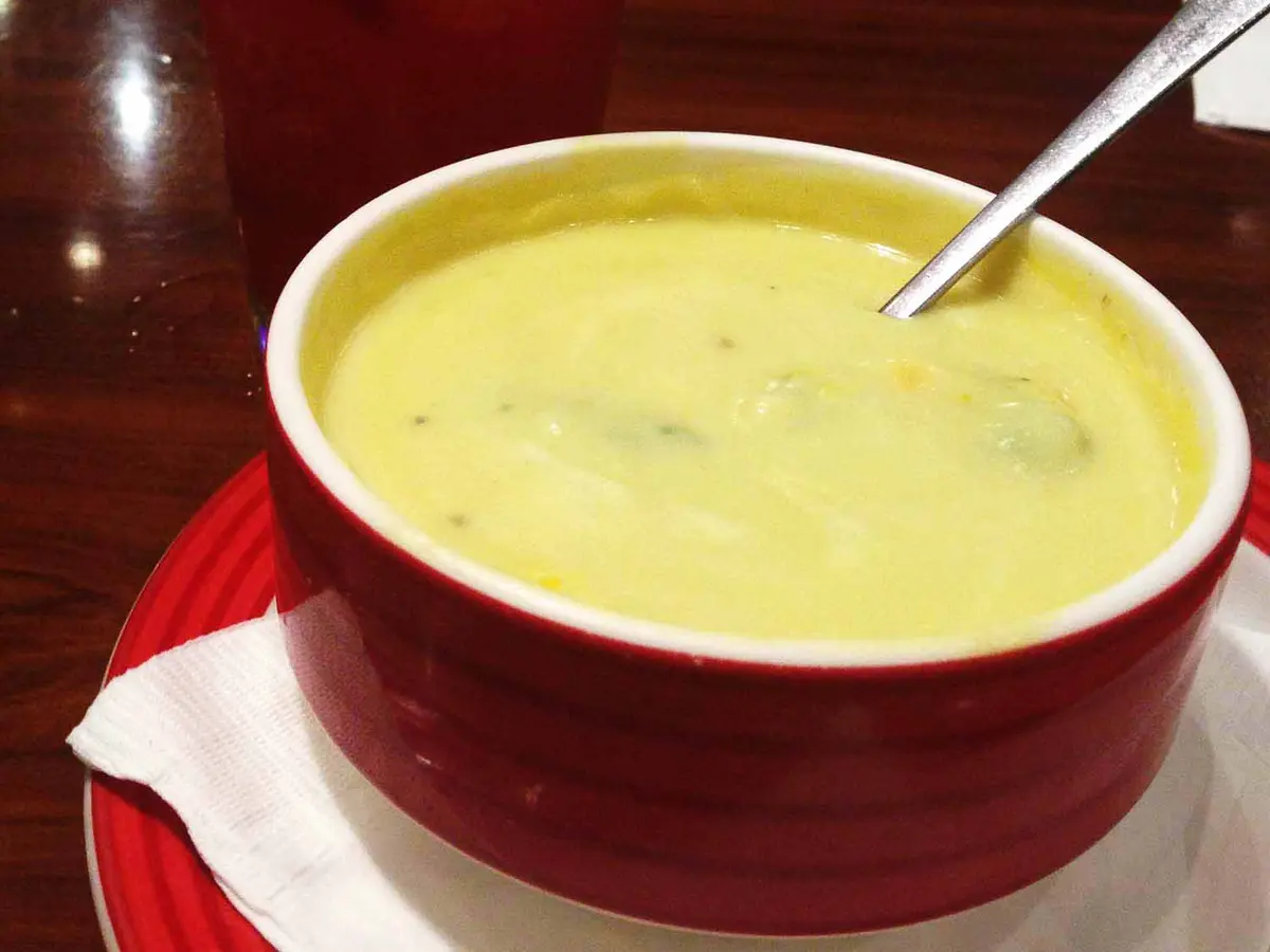 Cheese soup with chicken